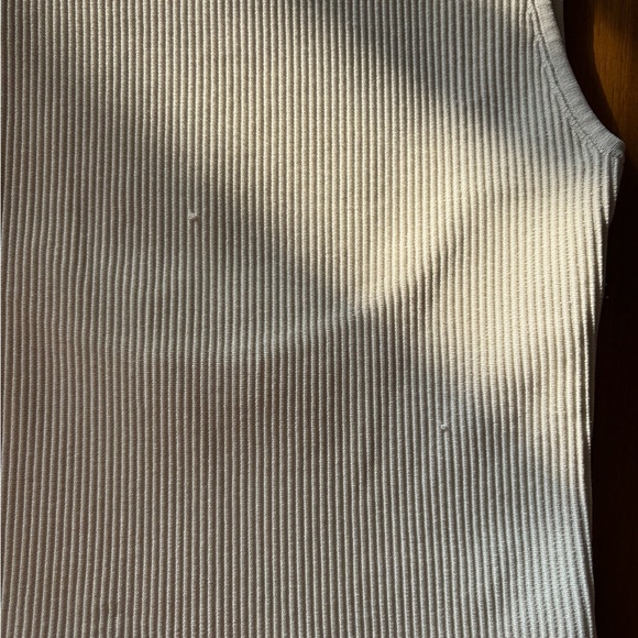 Aritzia Babaton White Ribbed Sculpt Knit Tank Top - Picture 4 of 5